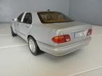 Mercedes E-Klasse - Type: W210, (E320), Hobby en Vrije tijd, Modelauto's | 1:18, Verzenden, Zo goed als nieuw, Auto, Sun Star