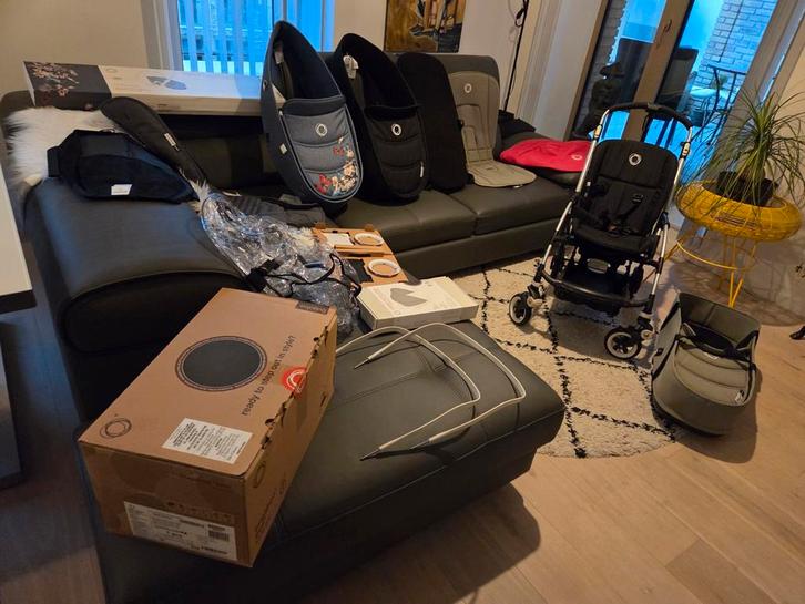 Bugaboo bee buggy met vele nieuwe accesoires, Kinderen en Baby's, Buggy's, Zo goed als nieuw, Ophalen
