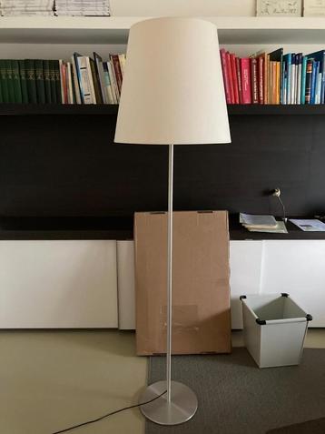 Design vloerlamp Edra Abat Jour & Nuit beschikbaar voor biedingen