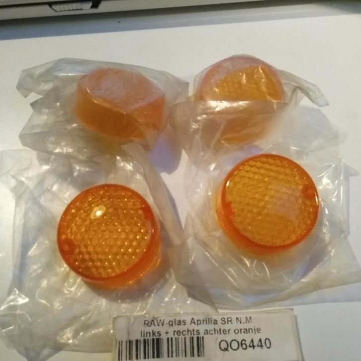 Aprilia SR - cabochon - clignotant - phare G et D, Vélos & Vélomoteurs, Pièces de cyclomoteur | Scooters, Neuf, Aprilia, Phare