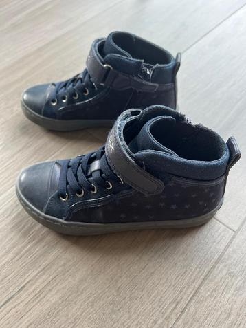 Schoenen meisje  beschikbaar voor biedingen