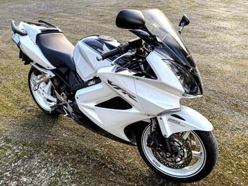  HONDA VFR 800 VTEC beschikbaar voor biedingen