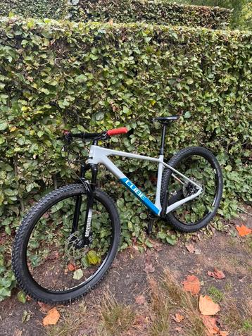 Cube reaction pro C:62 , carbon , full xt , L ( nieuw) beschikbaar voor biedingen