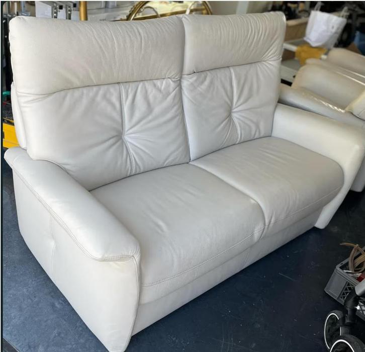 Salon cuir : 2 pl. + 1 pl. + 1 pl. relax électrique, Maison & Meubles, Canapés | Salons, Comme neuf, Banc droit, Quatre personnes ou plus