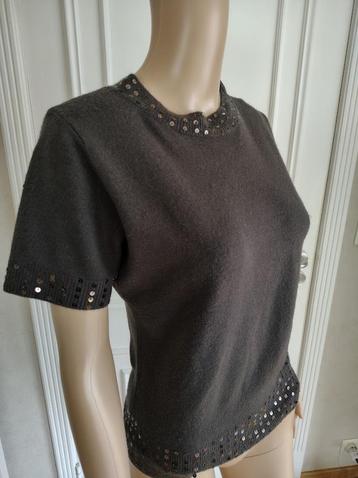 	Bruin truitje met korte mouwen  beschikbaar voor biedingen