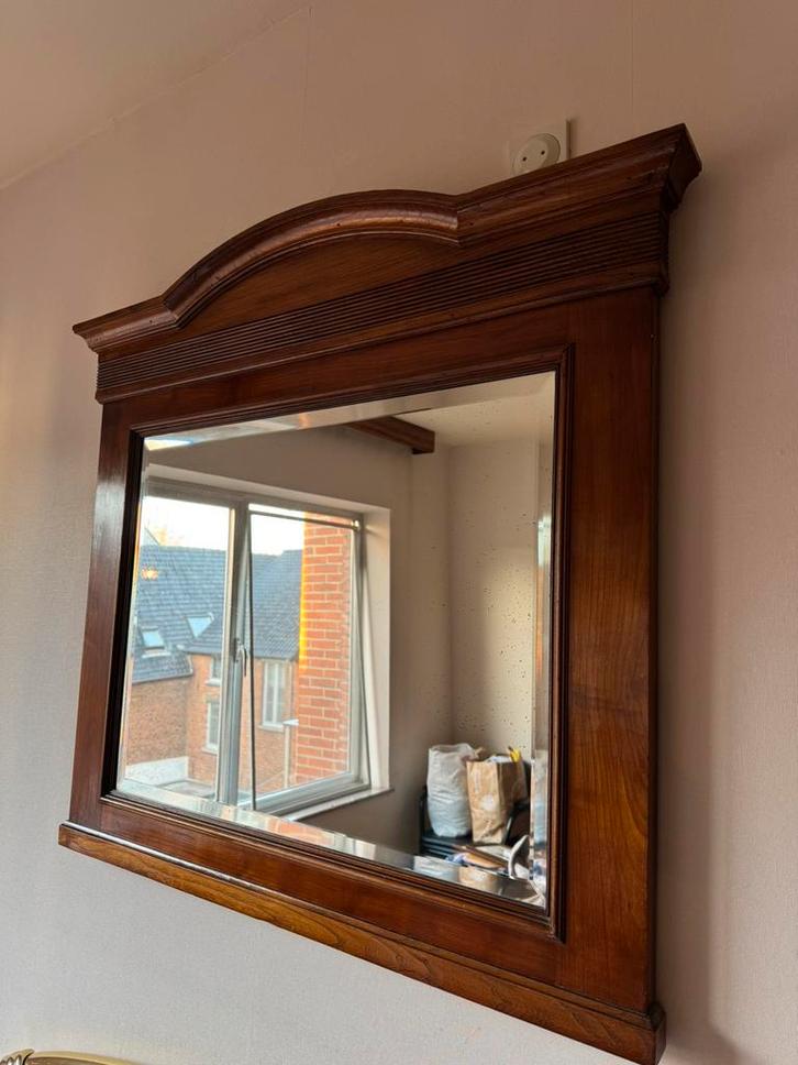 Grote klassieke wandspiegel in massief hout, Antiek en Kunst, Antiek | Spiegels, Ophalen