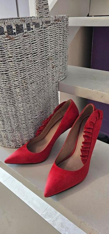 Escarpins Liu Jo rouges avec effet voile taille 39 beschikbaar voor biedingen