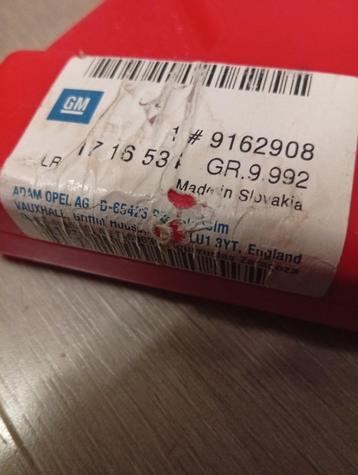 Triangle de sécurité Opel NEUF beschikbaar voor biedingen