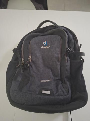 DEUTER tas GIGANT model / goede staat beschikbaar voor biedingen