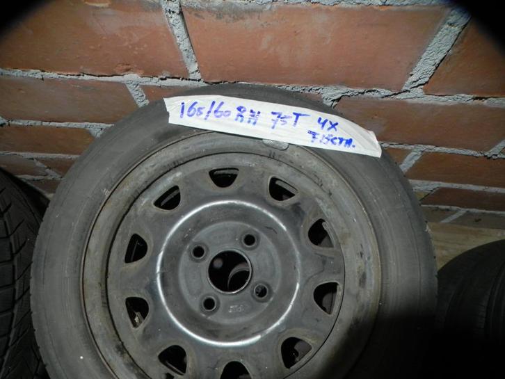 Pneus + jante 4x 165x60 R 14 75T ford Fiesta, Autos : Pièces & Accessoires, Autres pièces automobiles, Ford, Utilisé, Enlèvement