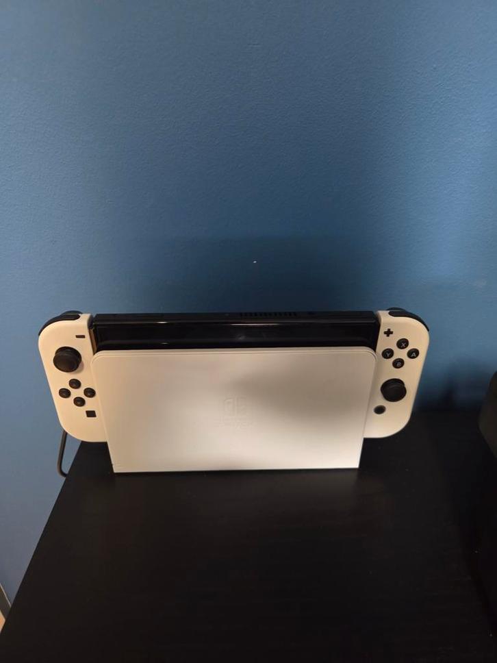 Nintendo switch pakket, Games en Spelcomputers, Spelcomputers | Nintendo Switch, Ophalen