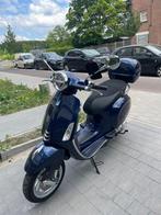 Vespa primavera 50 cc donker blauw, Fietsen en Brommers, Ophalen, Overige modellen, Benzine, 50 cc
