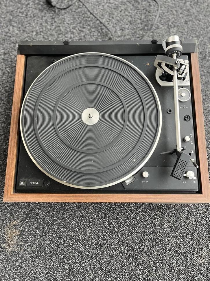 Dual CS 704, in goede staat, inclusief stofkap en RIAA, Audio, Tv en Foto, Platenspelers, Gebruikt, Platenspeler, Dual, Pitch-regelaar