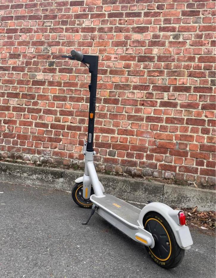 Trottinette électrique ninebot, Fietsen en Brommers, Steps, Gebruikt, Gewone step, Ophalen
