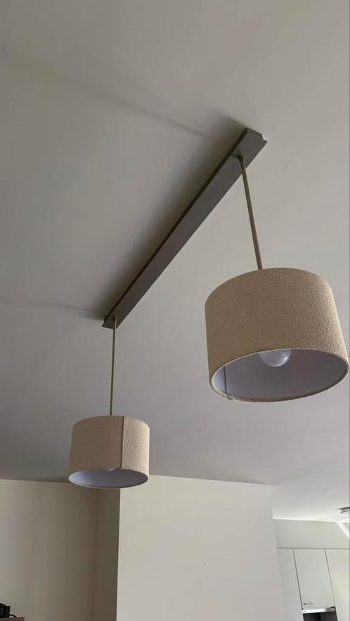Twee beige hanglampen, Huis en Inrichting, Lampen | Hanglampen, Zo goed als nieuw, Ophalen