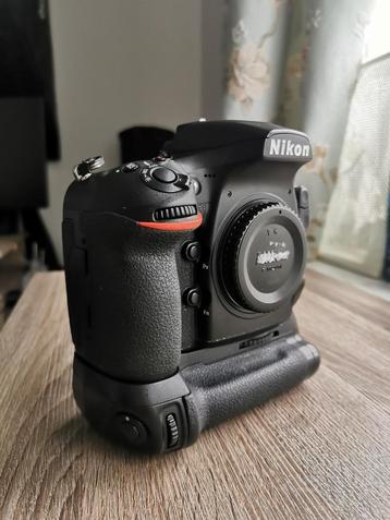 Nikon D810 met grip (cadeau)