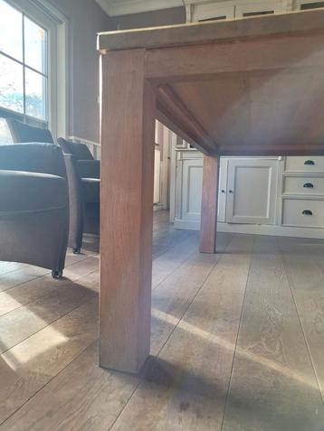Eiken tafel vierkant 160cm beschikbaar voor biedingen