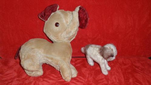 2 zeer oude knuffels met stro gevuld olifant & hond, Antiek en Kunst, Antiek | Speelgoed, Ophalen of Verzenden