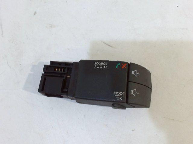 Radio bediening Renault Clio, Auto diversen, Autoradio's, Ophalen of Verzenden