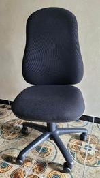Bureaustoel op wieltjes ,stoffen bekleding in zwart, Huis en Inrichting, Ophalen, Zo goed als nieuw, Zwart, Bureaustoel