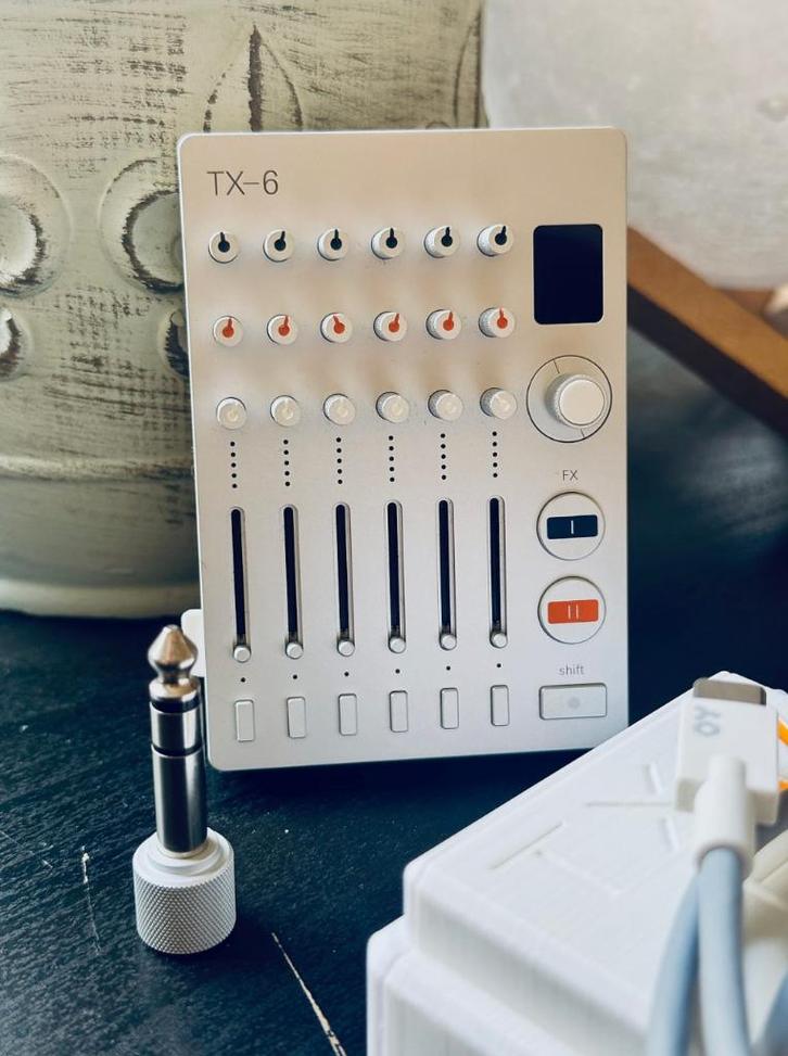 Teenage Engineering TX-6 & CM-15, Muziek en Instrumenten, Mengpanelen, Gebruikt, Ophalen of Verzenden