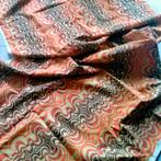 16 meter stof seventies., Hobby en Vrije tijd, Naaien en Fournituren, Ophalen, Zo goed als nieuw