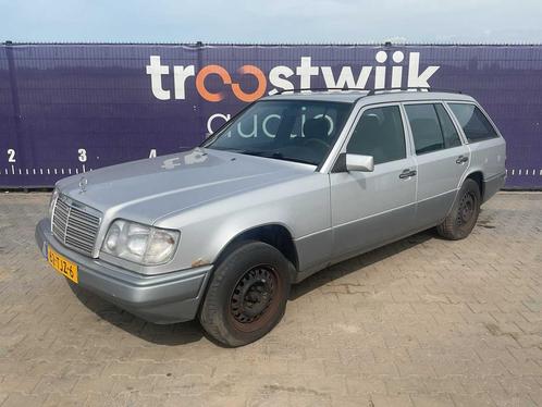 1995 - Mercedes-Benz - E-klasse Combi - 220 - Personenauto, Auto's, Mercedes-Benz, Bedrijf, E-Klasse, Benzine, Euro 1, Break, Automaat