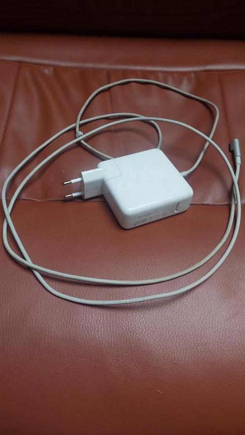 Originele Apple Magsafe Power Adapter 60W, Computers en Software, Laptop-opladers, Gebruikt, Ophalen of Verzenden