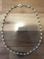Halsketting met imitatieparels., Handtassen en Accessoires, Kettingen, Ophalen of Verzenden, Gebruikt, Overige kleuren, Kunststof