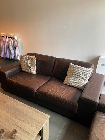 Salon 3 zit en 2 zit beschikbaar voor biedingen
