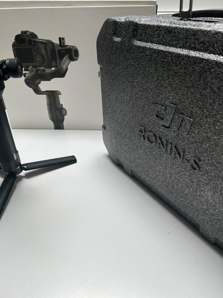 DJI Ronin-S – Stabilisateur 3 axes pour reflex et hybrides, Audio, Tv en Foto, Fotografie | Statieven en Balhoofden, Gebruikt