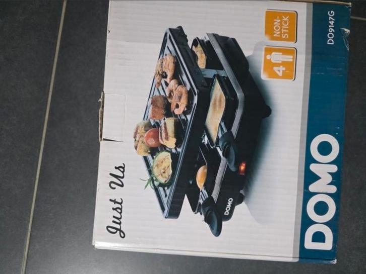 Nieuw raclette/grill toestel DOMO – voor 4 personen, Elektronische apparatuur, Gourmetstellen, Nieuw, Ophalen