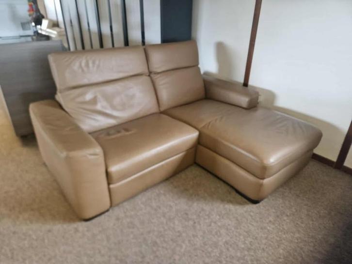 BUFFELLEDEREN HOEKSALON MET ELEKTRISCHE RELAX MERK NATUZZI, Huis en Inrichting, Stoelen, Gebruikt, Eén, Leer, Ophalen