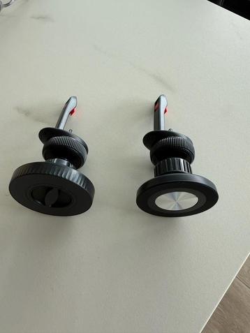 Magnetische autotelefoon houders beschikbaar voor biedingen