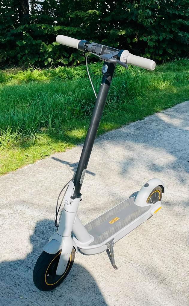 Ninebot Kickscooter MAX G30, Fietsen en Brommers, Steps, Zo goed als nieuw, Ophalen