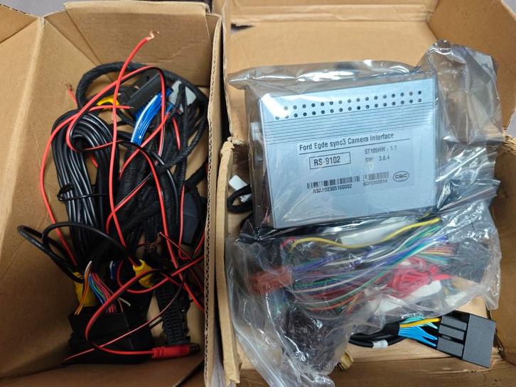 Interface caméra de recul ford Fiesta/puma 2017---, Autos : Divers, Autoradios, Comme neuf, Enlèvement