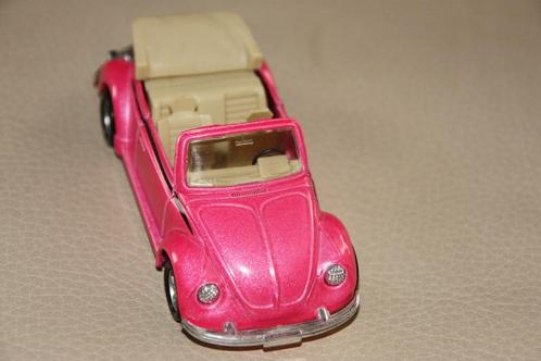 VW 1303 Cabrio / Kleur : Roos / Schaal 1:36, Enfants & Bébés, Jouets | Véhicules en jouets, Utilisé, Enlèvement ou Envoi