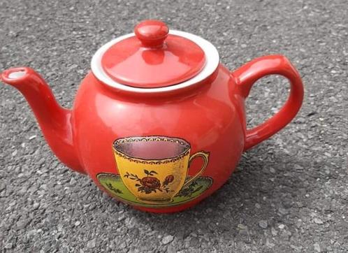 Servies : theekan / theepot (  6 stuks ), Huis en Inrichting, Keuken | Servies, Zo goed als nieuw, Effen, Ophalen of Verzenden