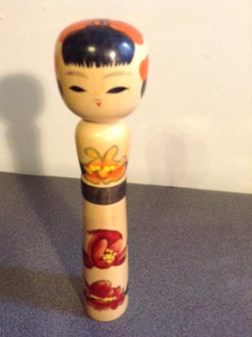 Kokeshi - Traditionele Japanse houten pop / 36, Antiquités & Art, Antiquités | Jouets, Enlèvement ou Envoi
