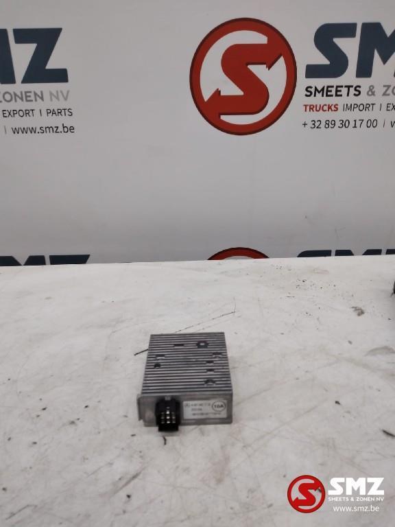 Occ convertisseur de tension 10A Mercedes, Autos : Pièces & Accessoires, Pièces camion, Mercedes-Benz, Électronique et Câbles