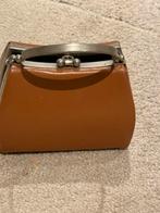 Tasje, Enlèvement, Comme neuf