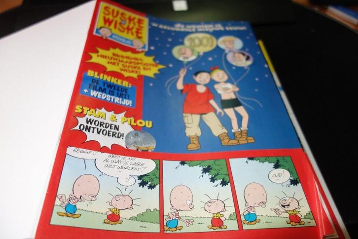 Suske en Wiske Weekblad in verzamelmap 2001 nr 1 tot nr 26., Boeken, Stripverhalen, Zo goed als nieuw, Complete serie of reeks