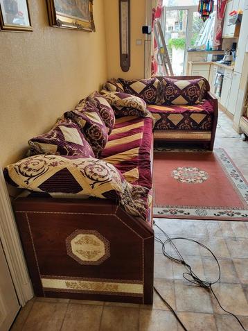 Salon marocain à vendre faire offre de prix 