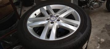 Fullsize Mercedes lichtmetalen reservewiel ML of GL beschikbaar voor biedingen