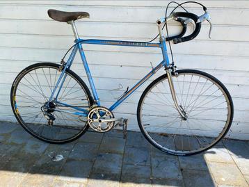 Stadsracer Peugeot 2 x 6 versnellingen beschikbaar voor biedingen