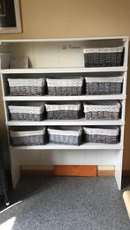 Houten kast met manden, Huis en Inrichting, Kasten | Roldeurkasten en Archiefkasten, Ophalen of Verzenden, Zo goed als nieuw