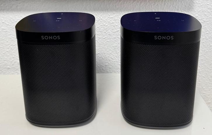 set Sonos One Gen 2, TV, Hi-fi & Vidéo, Enceintes, Comme neuf, Haut-parleurs Frontaux, Arrière ou Stéréo, Sorento, Enlèvement ou Envoi