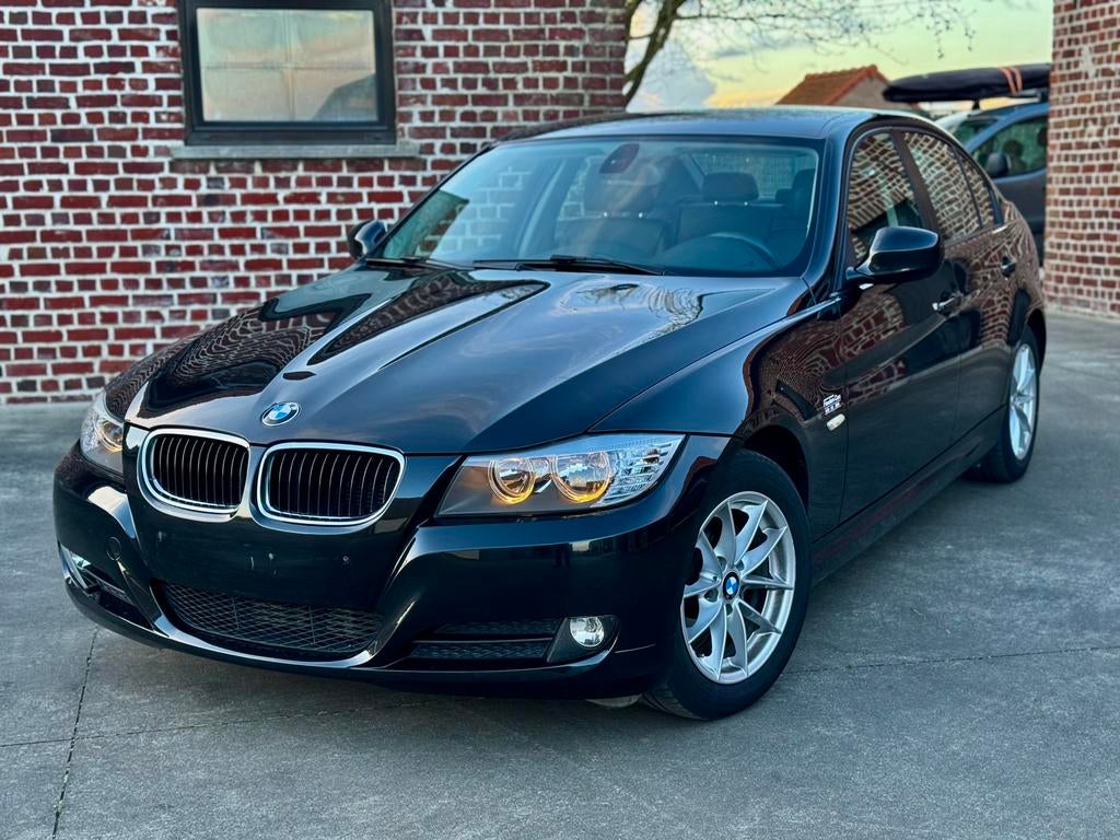 BMW 3 Reeks e90 2010/12 Diesel 2.0 EURO5, Auto's, BMW, Bluetooth, Leder, Diesel, Particulier