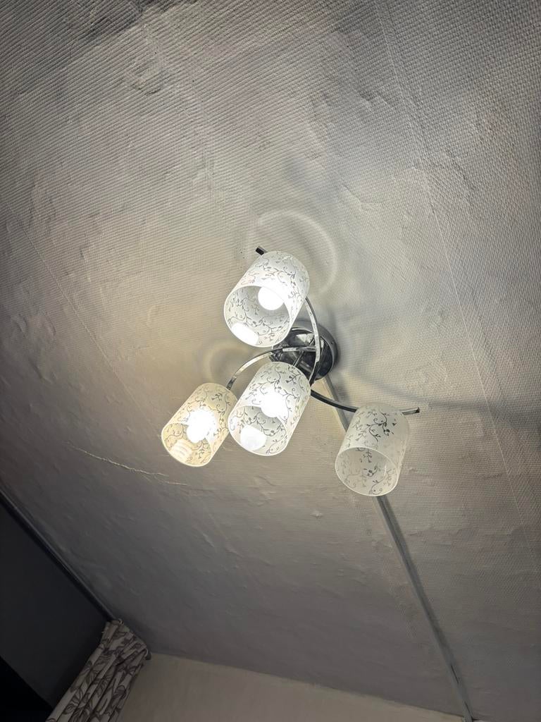 Lusters, Ophalen, Zo goed als nieuw