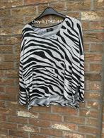 Enige oversized grijze en zwarte trui S (T42-44), Ophalen of Verzenden, Gedragen, Maat 42/44 (L), Zwart